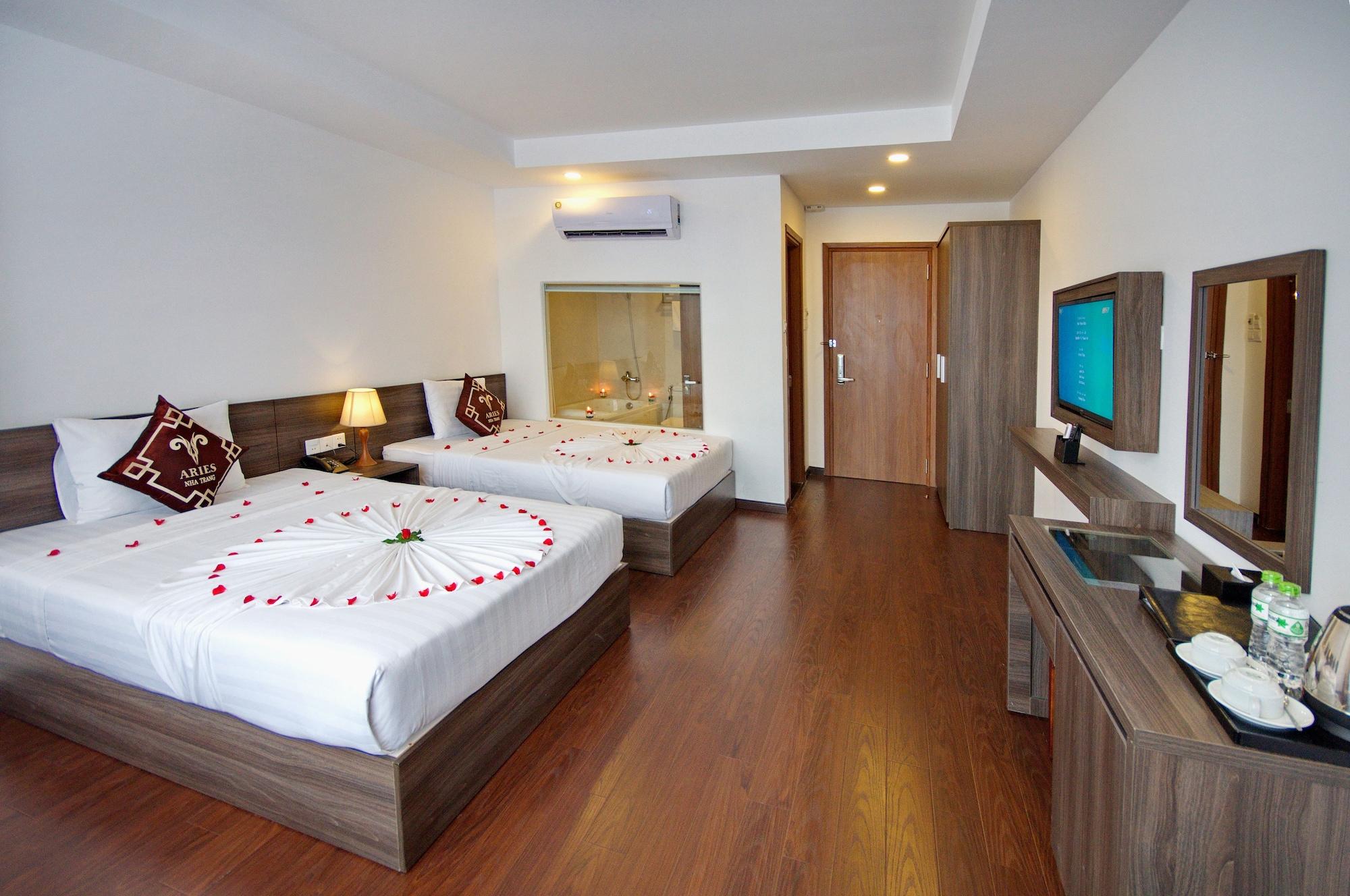 Aries Hotel Нячанг Екстер'єр фото