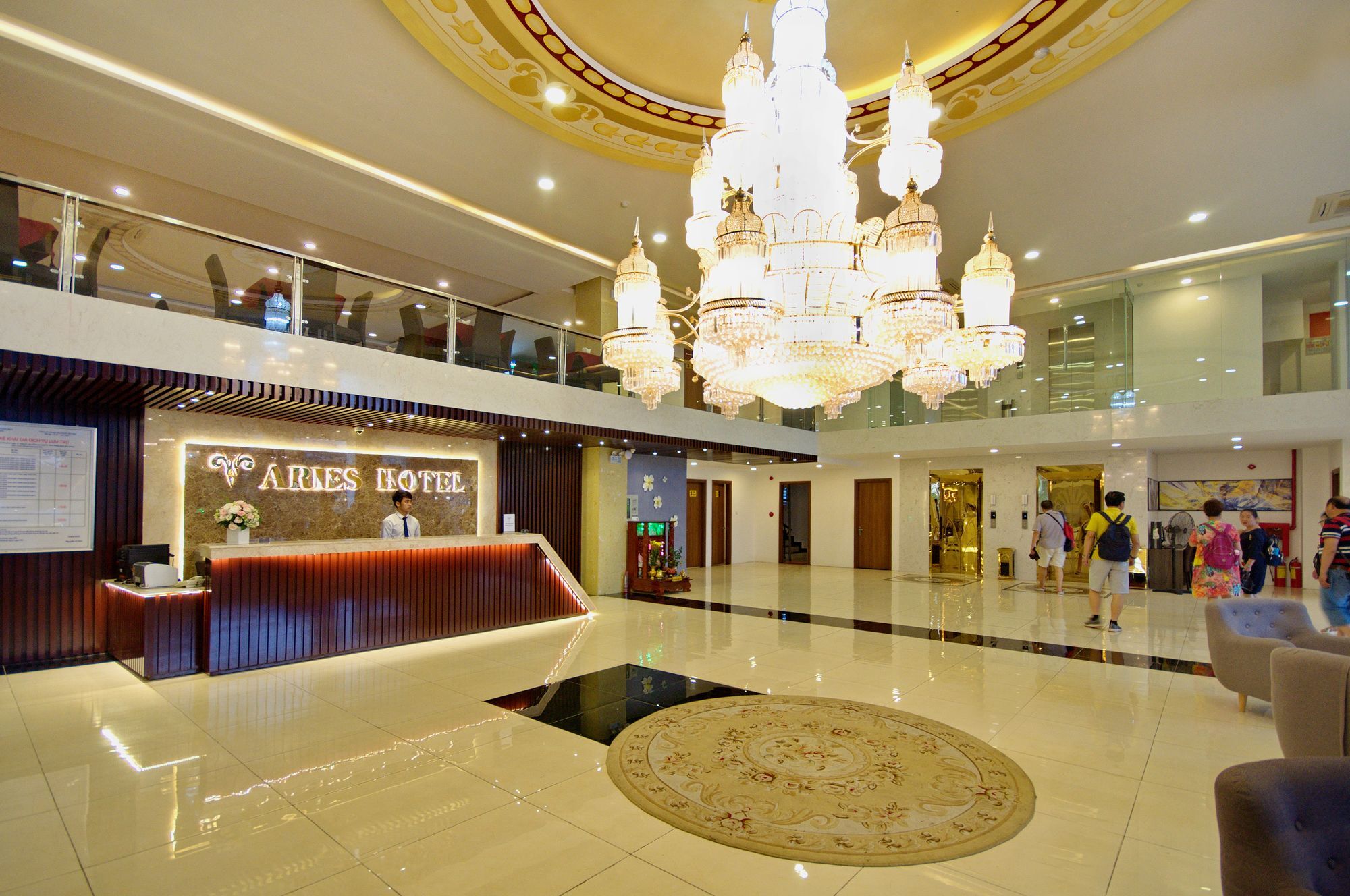 Aries Hotel Нячанг Екстер'єр фото