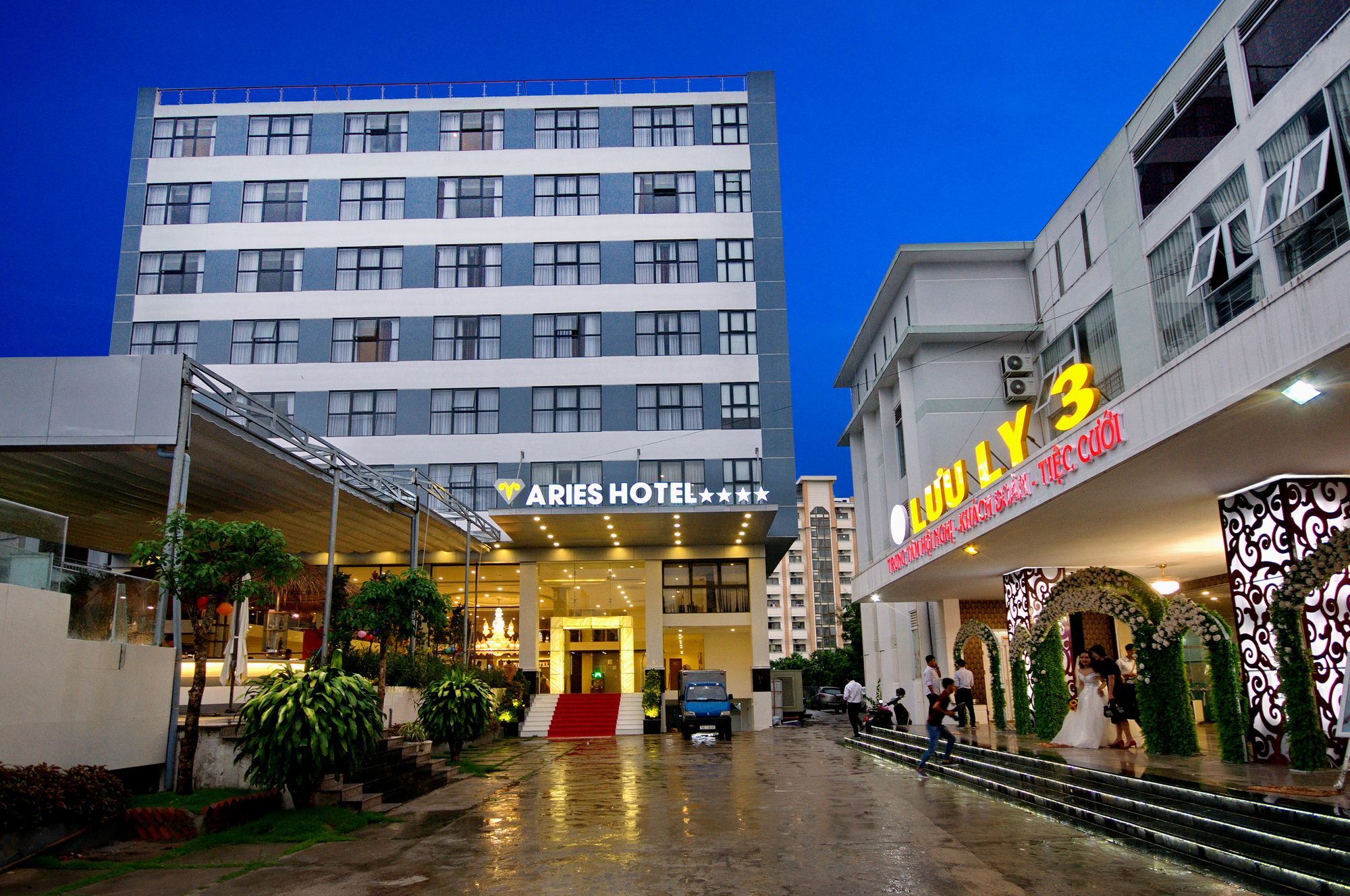 Aries Hotel Нячанг Екстер'єр фото